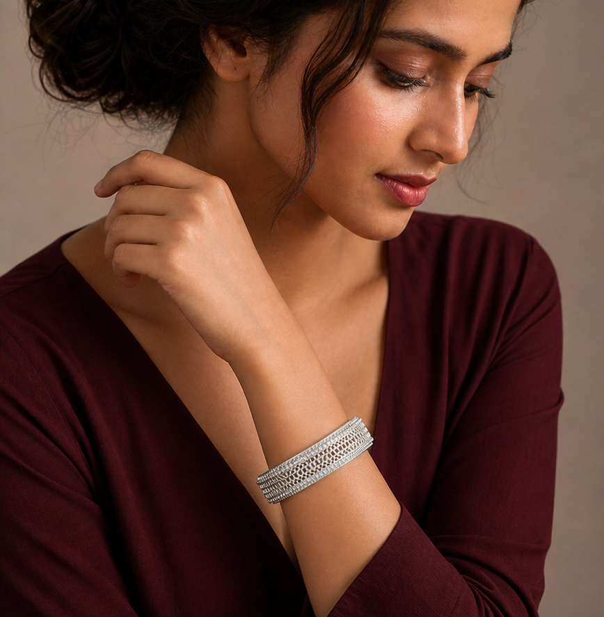 Silver Delicate Filigree Mesh & Granulated Edge Bangle - size 28