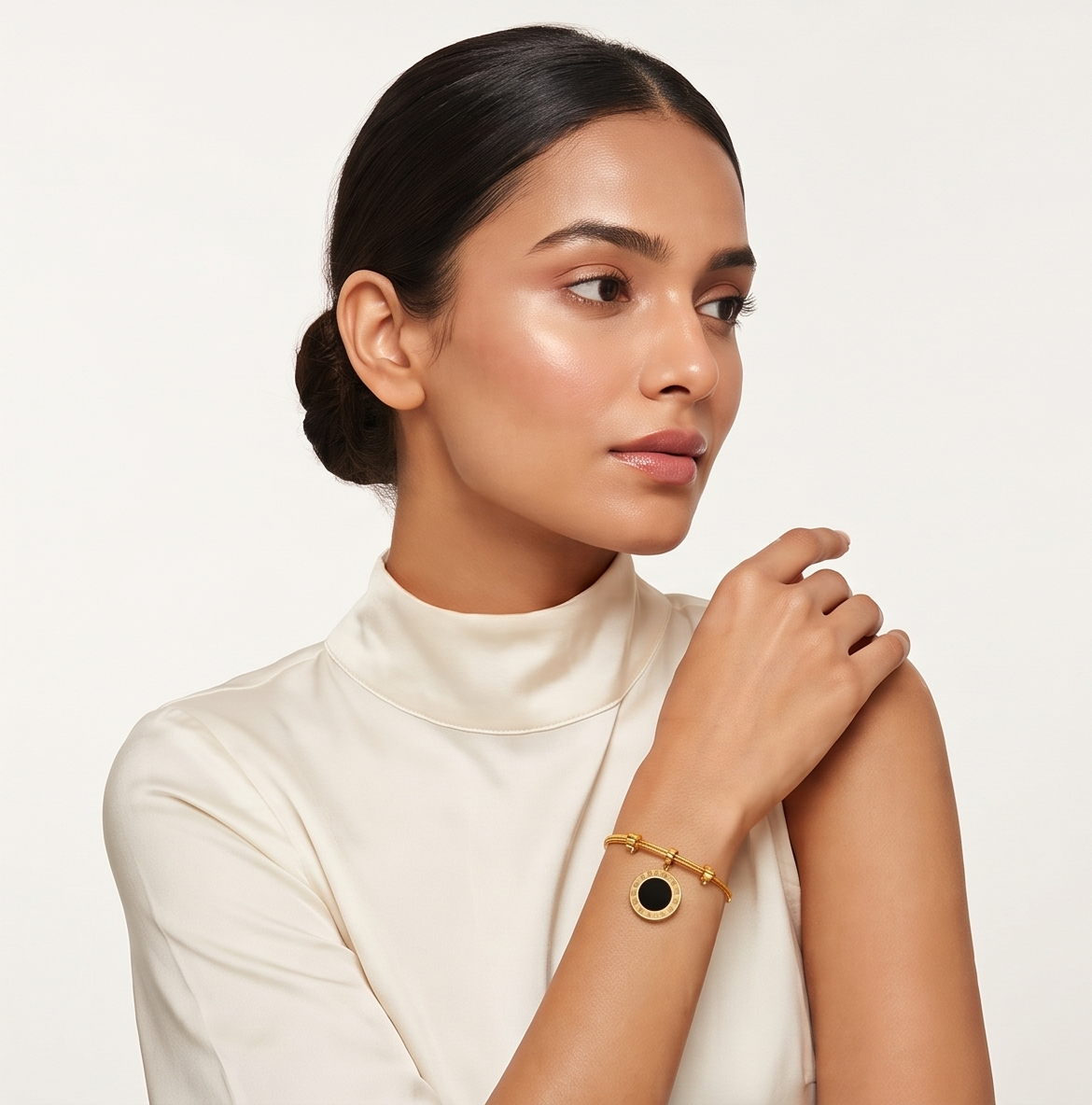 The Roman Numeral Medallion Bracelet – Anti-Tarnish Gold Snake Chain Charm Bracelet