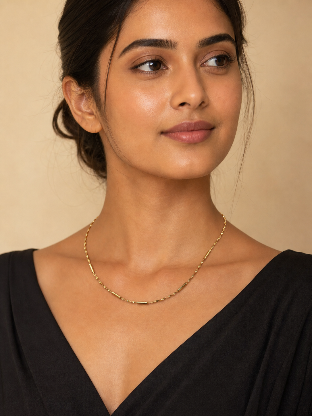 Classic Gold-Plated Rope & Textured Cylinder Station Chain