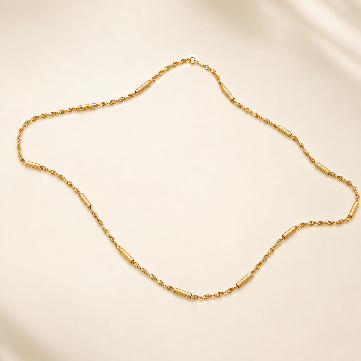 Classic Gold-Plated Rope & Textured Cylinder Station Chain