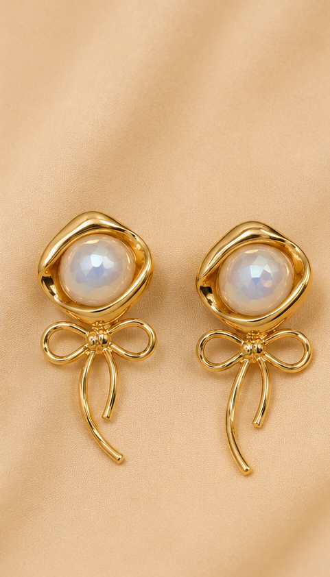 Vintage Ribbon Bow & Iridescent Moonstone Cabochon Gold Stud Earrings