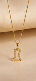 The Aurora Frame Pendant – Anti-Tarnish & Waterproof Gold Necklace