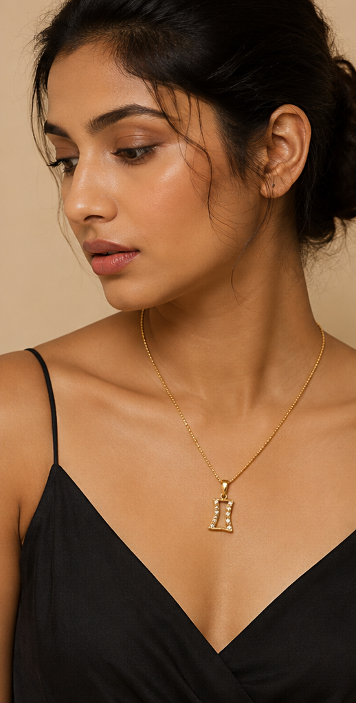 The Aurora Frame Pendant – Anti-Tarnish & Waterproof Gold Necklace