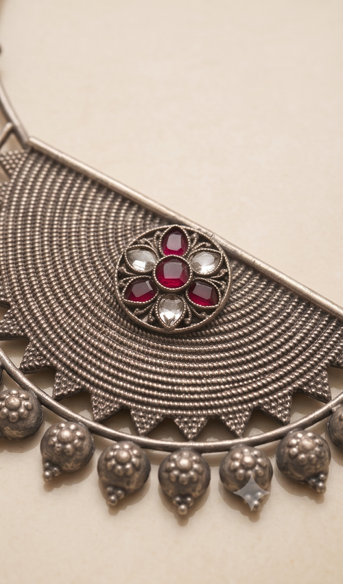 Chandrabithi | Silver Replica Crescent & Ruby-Accent Hasli Necklace Set