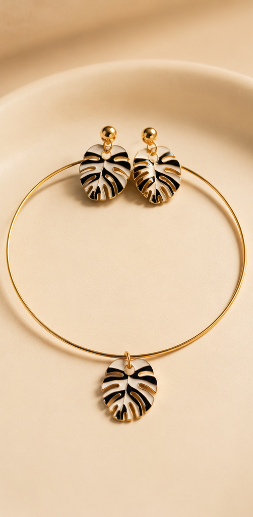 The Paradise Palm Set – Waterproof & Anti-TarnishEnamel Leaf Collar Set