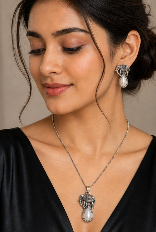 Airabat | Elephant Pendant Set
